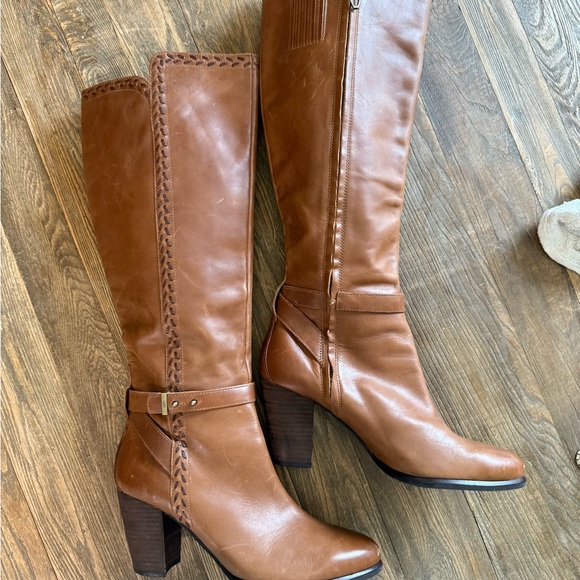 UGG Brown Heeled Boots - Picture 4 of 13